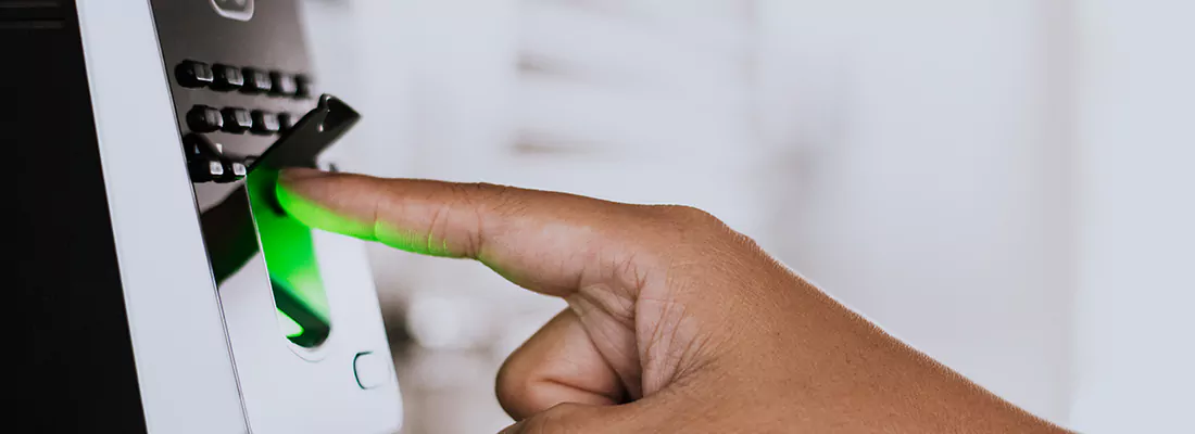 Smart Gate Locks with Remote Access Features in Buenaventura Lakes, FL