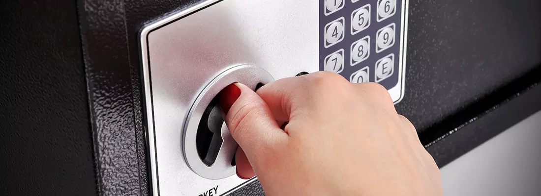 Safe Replacement in Buenaventura Lakes, FL